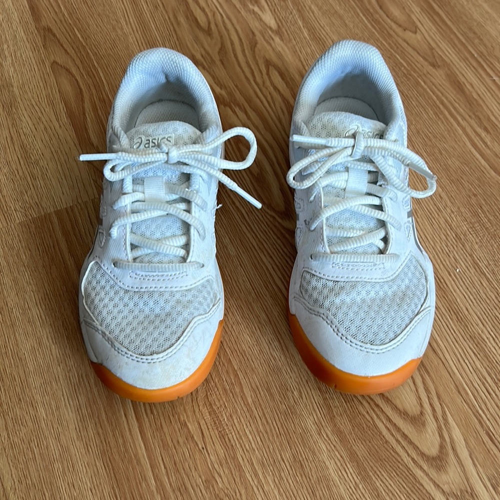 Girls ASIC Volleyball shoes